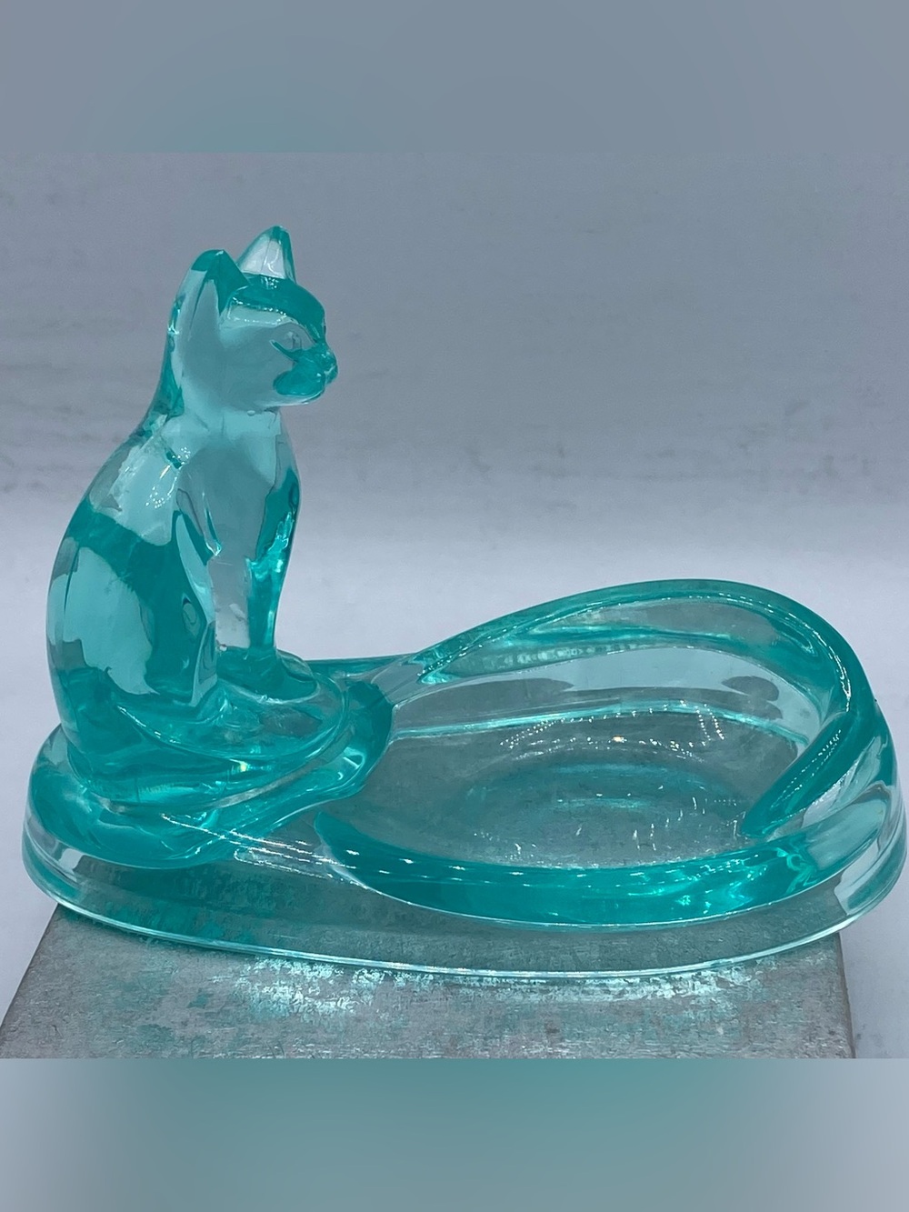 Vintage Translucent Teal Blue 1970s Acrylic Sitting Cat Soap Dish/Trinket Dish
